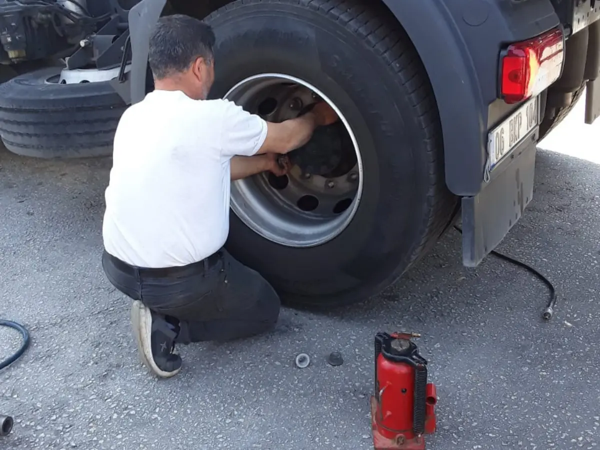 Hamur Oto Lastikçi